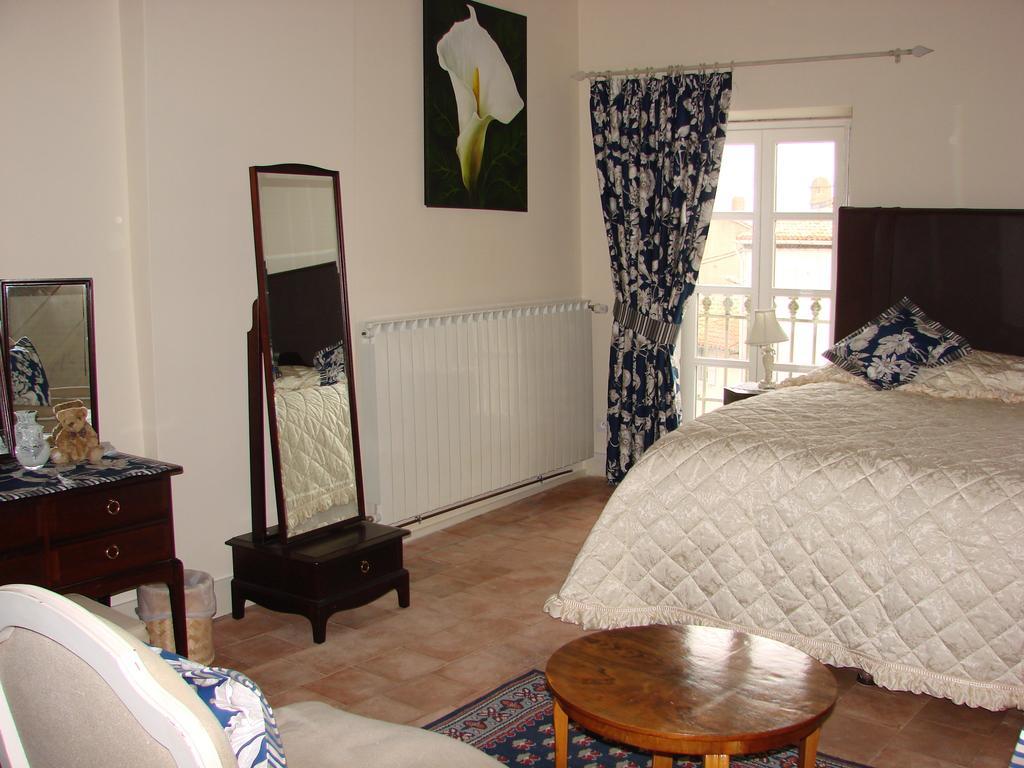 B&B Tour De Saint Anne Azille Zimmer foto